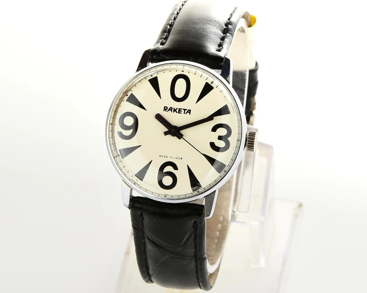 Vintage Soviet Raketa "big zero" - the illusive smaller version!