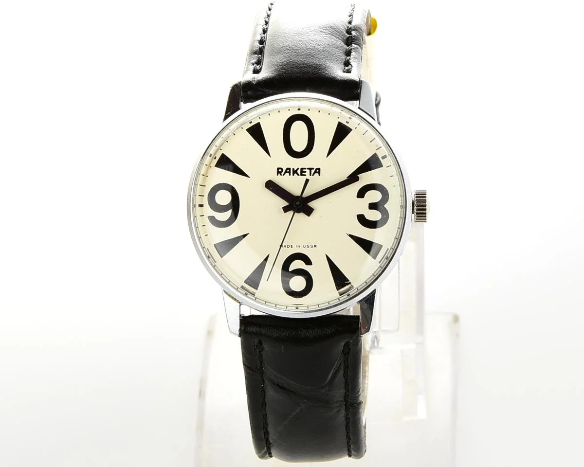 Vintage Soviet Raketa "big zero" - the illusive smaller version!