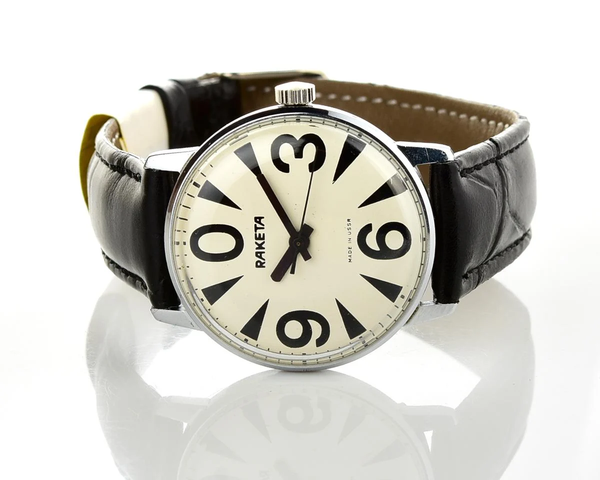 Vintage Soviet Raketa "big zero" - the illusive smaller version!