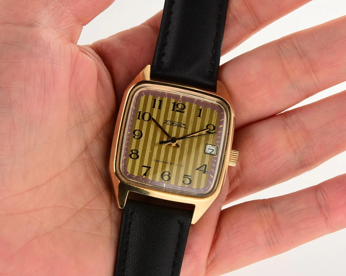TIME CAPSULE: Vintage gold-plated Soviet Raketa watch, New Old Stock (NOS)!