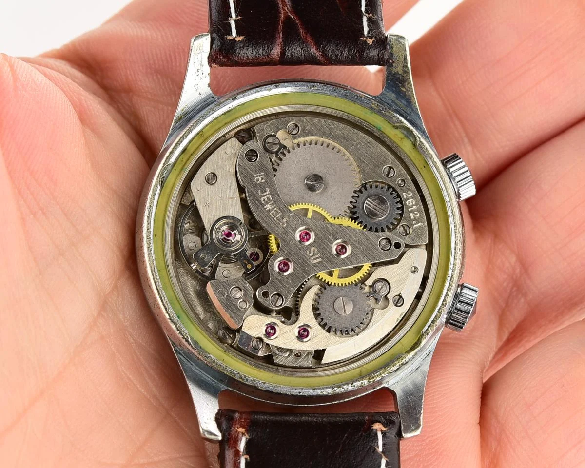Signal vintage mechanical watch with alarm function