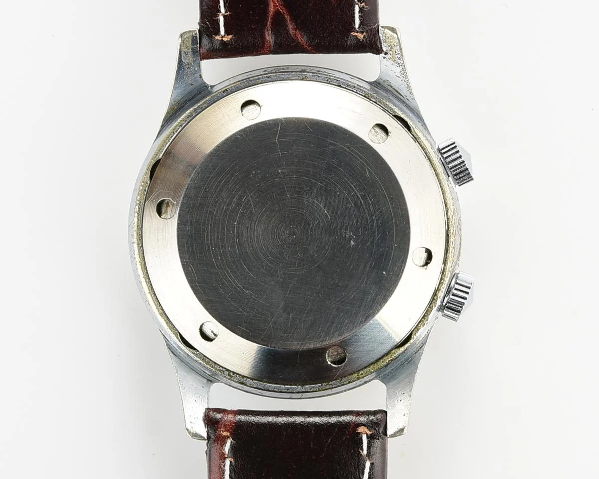 Signal vintage mechanical watch with alarm function