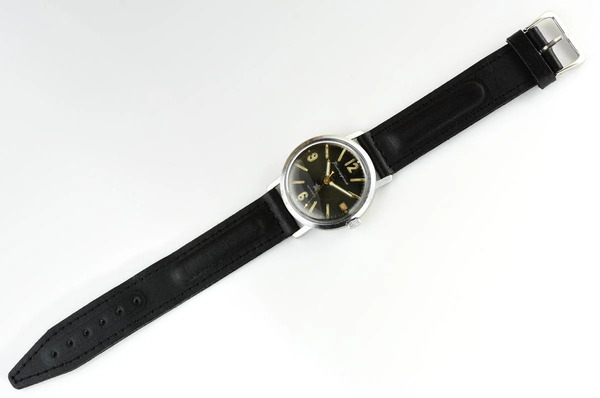 Soviet Vostok Komandirskie mechanical watch - Zakaz MO CCCP!
