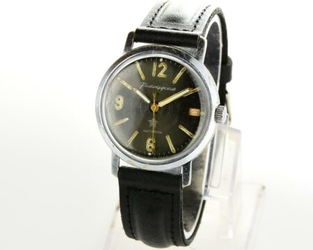 Soviet Vostok Komandirskie mechanical watch - Zakaz MO CCCP!
