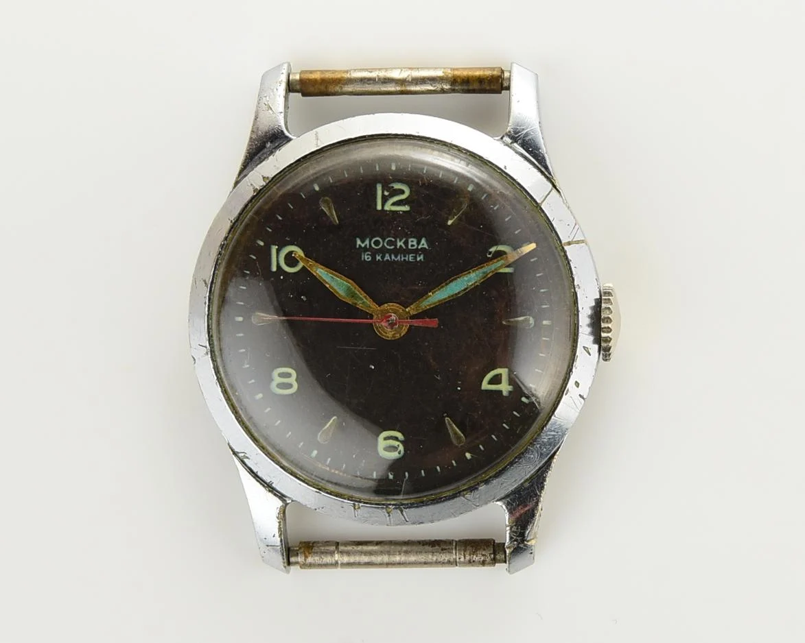 Moskva Soviet mechanical watch