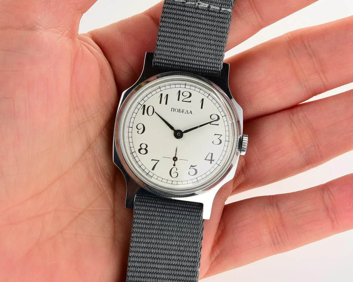 TIME CAPSULE: Soviet mechanical Pobeda watch in box – New Old Stock (NOS)!