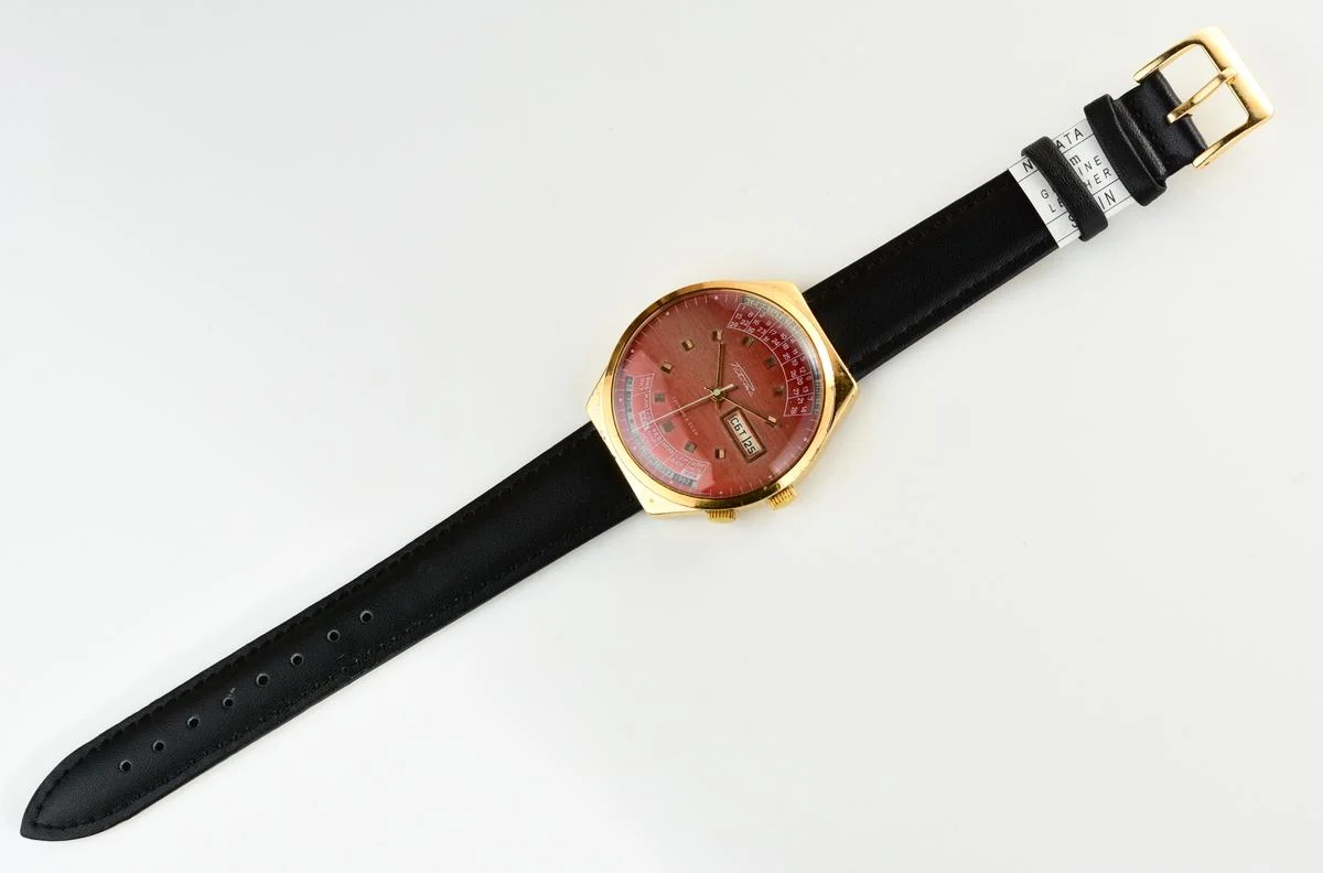 Soviet Raketa perpetual calendar mechanical watch