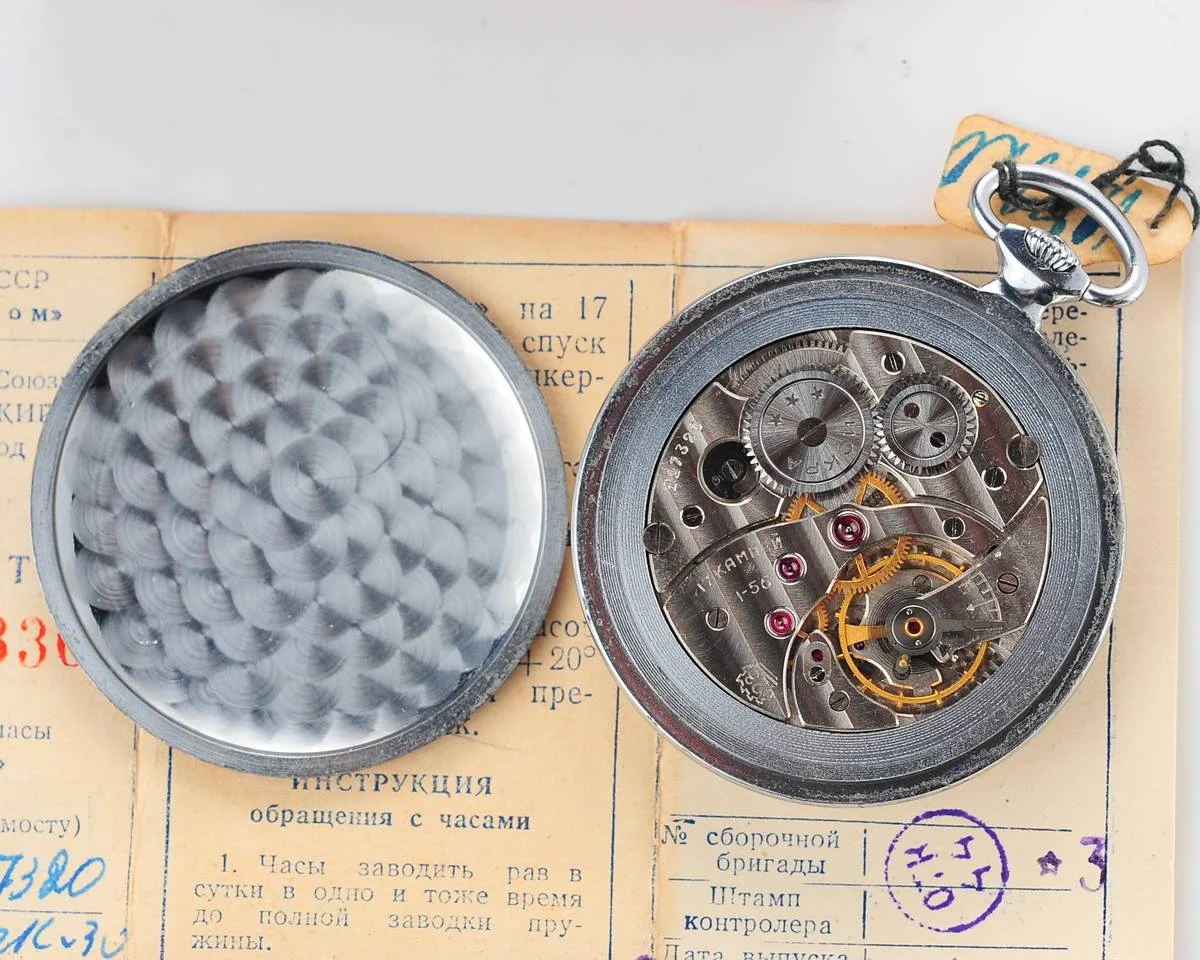 Rare: excellently preserved Iskra vintage Soviet pocket watch, from October 1956!