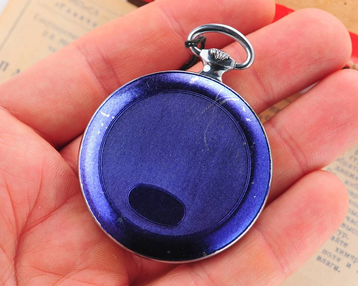 Rare: excellently preserved Iskra vintage Soviet pocket watch, from October 1956!