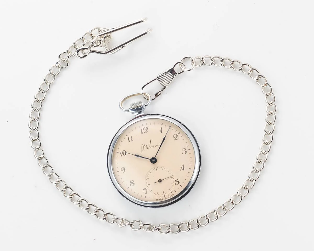 watch Molnija open face 9126-0009