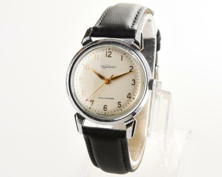 RARE! Beautiful vintage soviet wristwatch from 1950s - Kirovskie 1st Moskow Watch Factory