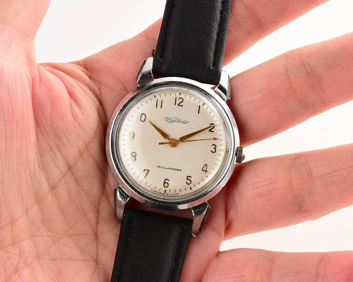 Rare! Beautiful vintage Soviet wristwatch from 1950s - Kirovskie 1st Moskow Watch Factory