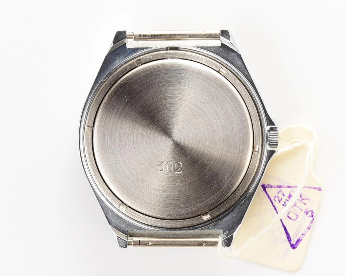 TIME CAPSULE: Soviet Slava with quartz movement – New Old Stock (NOS)!