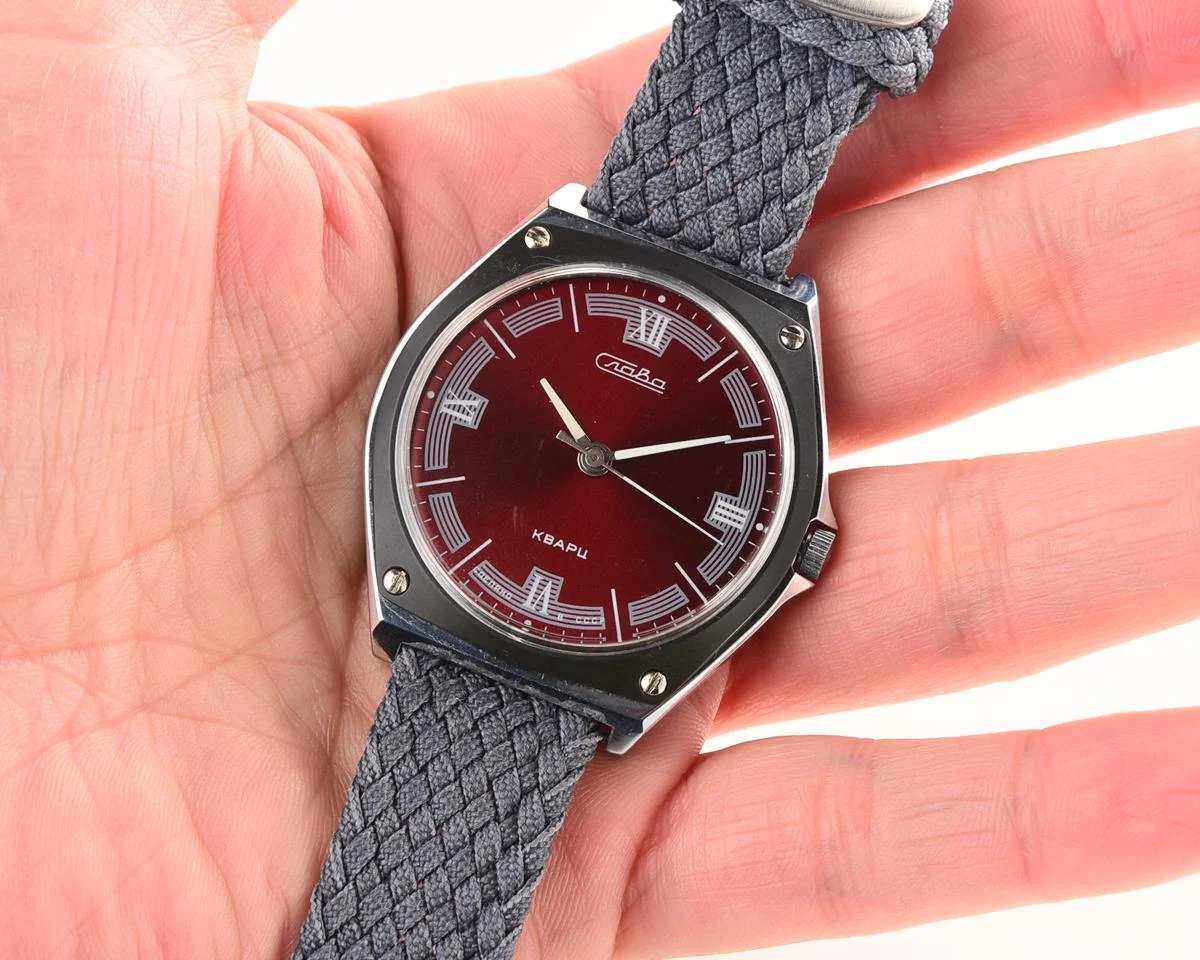 TIME CAPSULE: Soviet Slava with quartz movement – New Old Stock (NOS)!