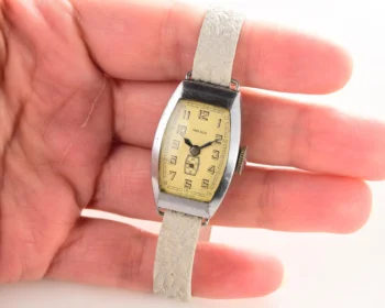Vintage Soviet mechanical Zvezda watch, 3rd quarter of 1955