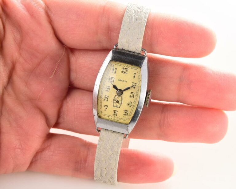 Vintage soviet mechanical Zvezda watch, 3rd quarter of 1955