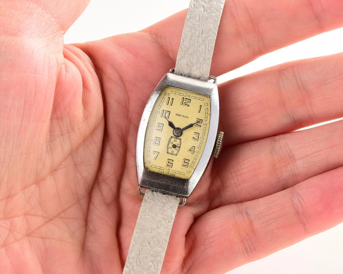 Vintage Soviet mechanical Zvezda watch, 3rd quarter of 1955
