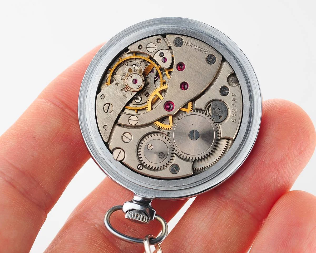 watch Molnija open face 10524-0074
