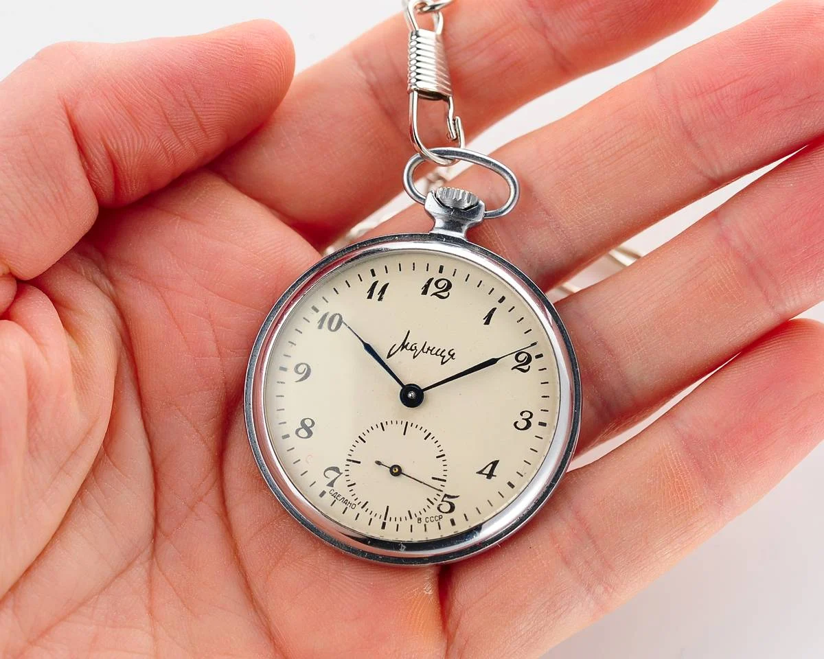 watch Molnija open face 2617-0039