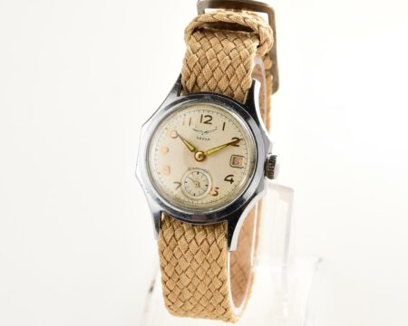 Soviet vintage Chaika (Vostok) mechanical watch