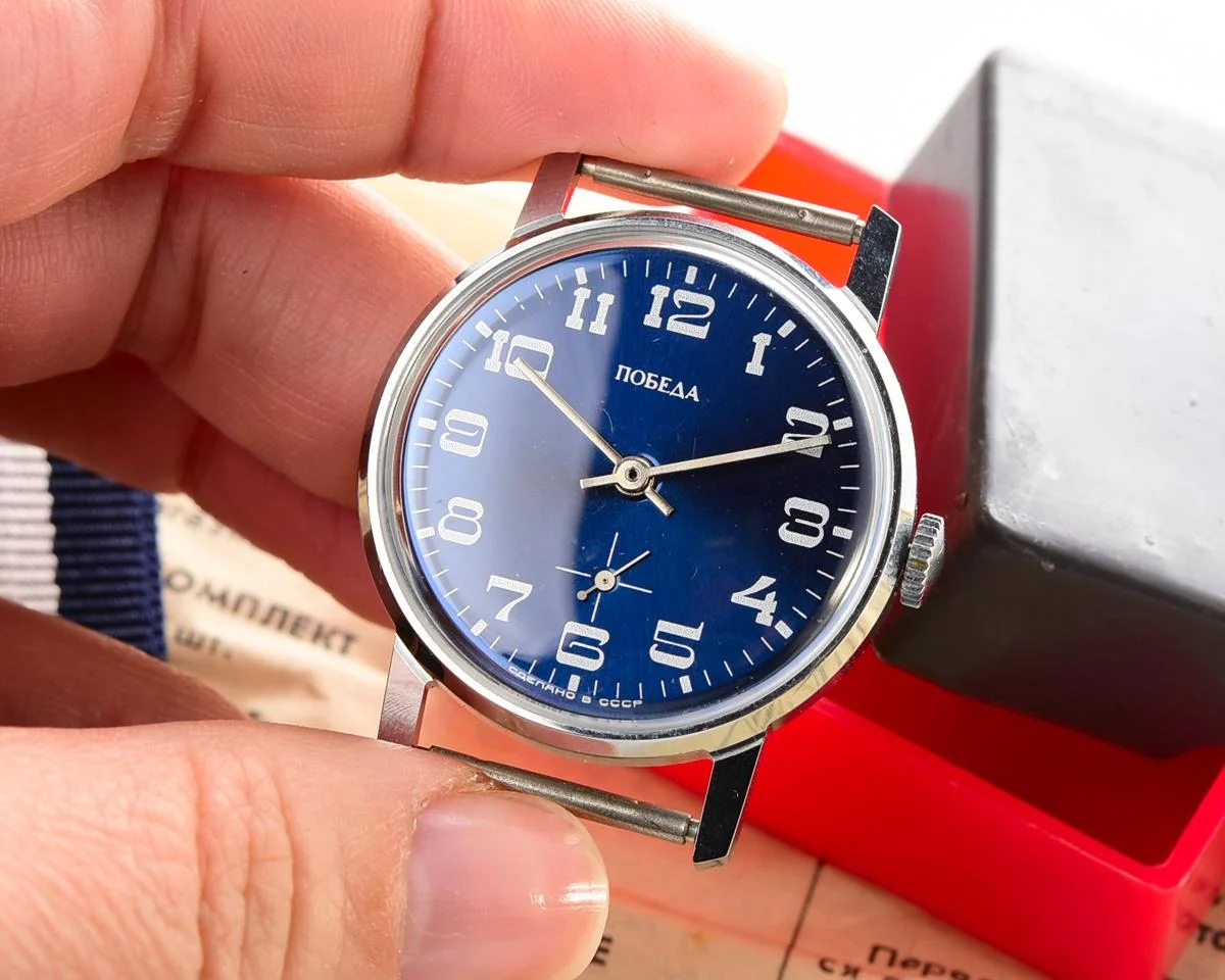 TIME CAPSULE: Soviet mechanical Pobeda watch in box – New Old Stock (NOS)!