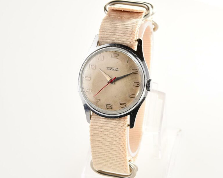 Vintage soviet wristwatch RAKETA Baltica