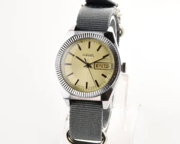 Raketa vintage mechanical wrist watch with double calendar