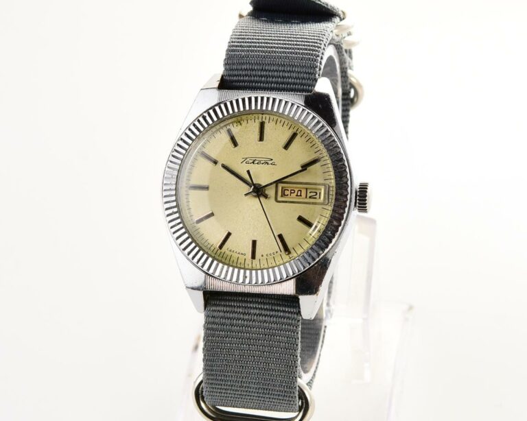 RAKETA vintage mechanical wrist watch with double calendar