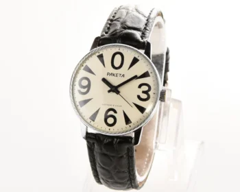 Vintage Soviet Raketa "big zero" - the illusive smaller version!