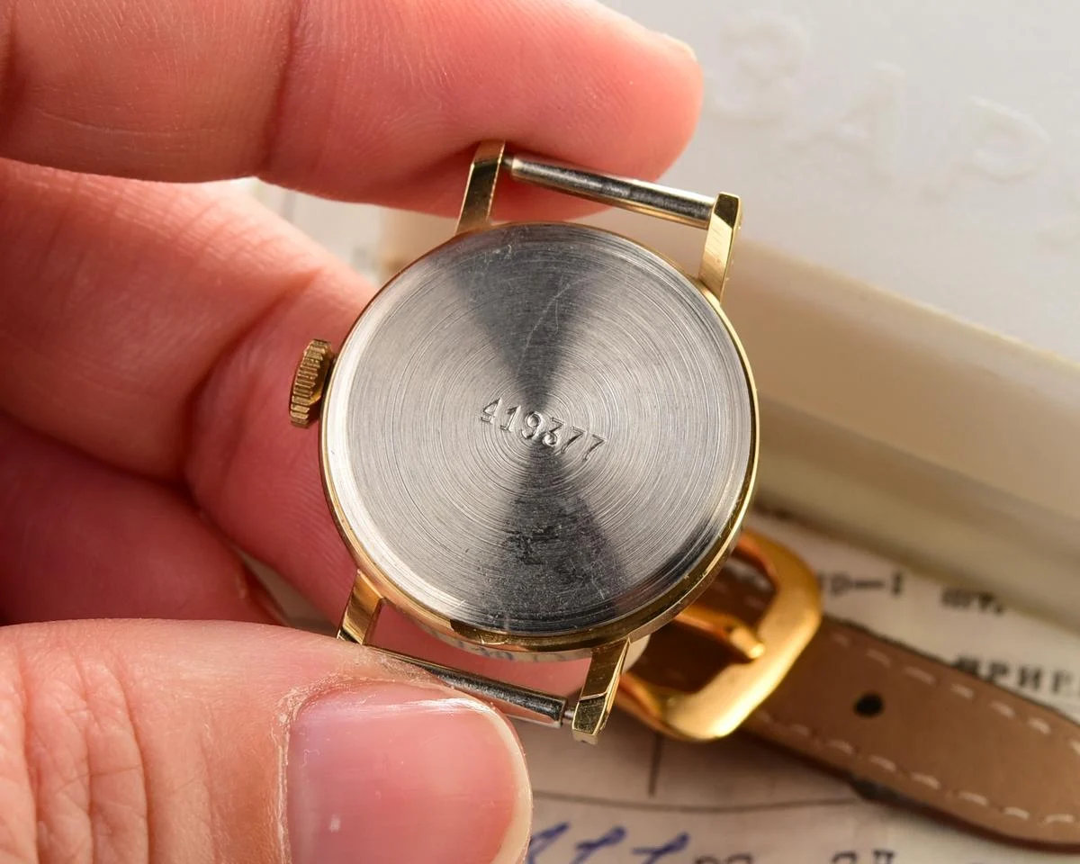 TIME CAPSULE: Zaria Soviet gold-plated mechanical watch for ladies – New Old Stock (NOS)!