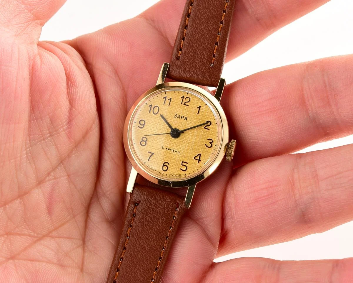 TIME CAPSULE: Zaria Soviet gold-plated mechanical watch for ladies – New Old Stock (NOS)!