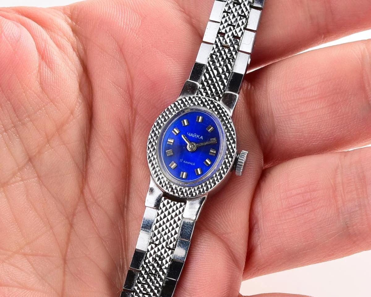 TIME CAPSULE: Chaika vintage wrist watch for ladies – New Old Stock (NOS)!