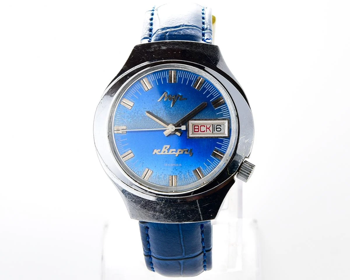Rare Soviet vintage watch Luch with electro-mechanical hybrid 3055 movement