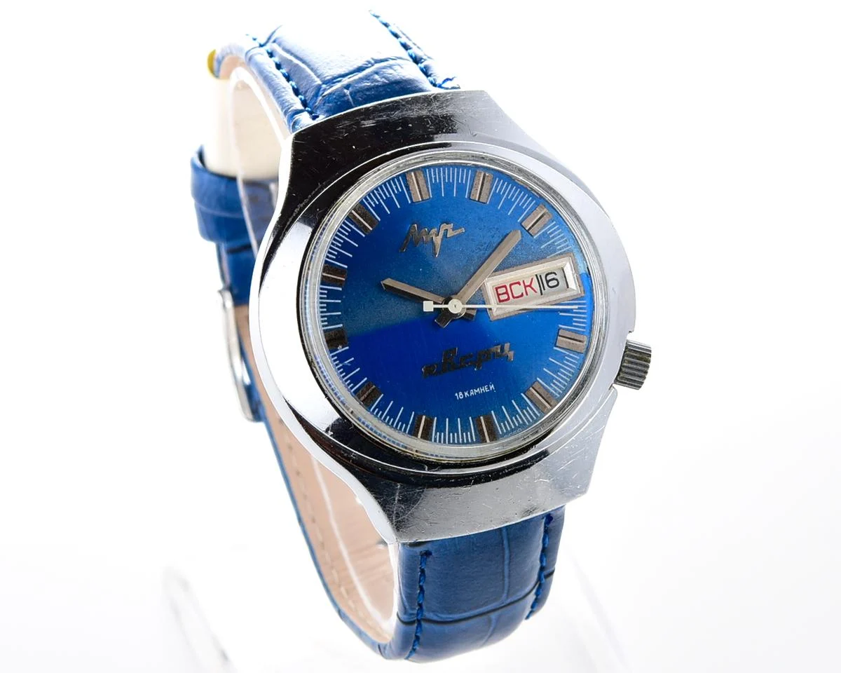 Rare Soviet vintage watch Luch with electro-mechanical hybrid 3055 movement