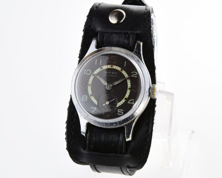 Vintage soviet MAYAK mechanical watch