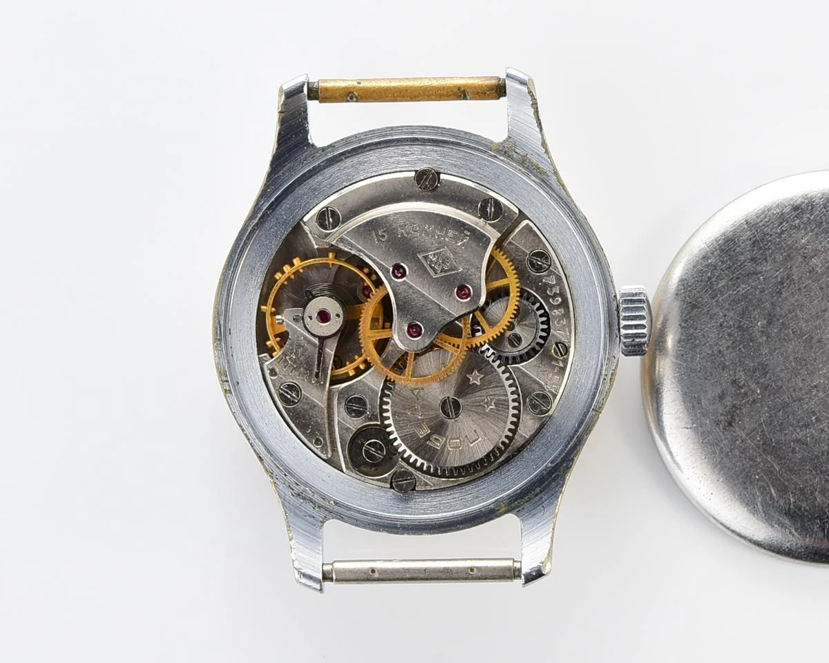 Vintage Pobeda watch with central seconds hand, from 1955