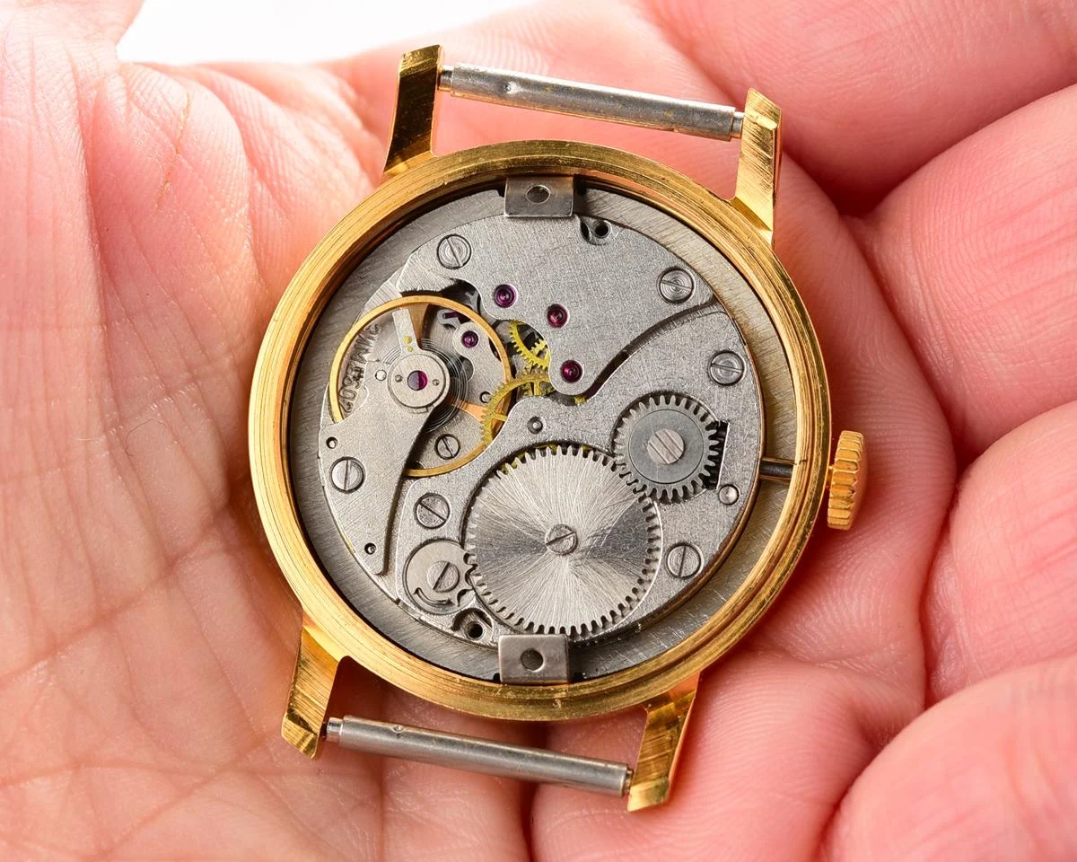 TIME CAPSULE: Soviet mechanical Pobeda watch in box – New Old Stock (NOS)!