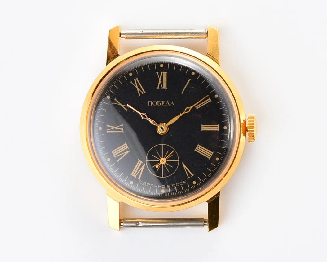 TIME CAPSULE: Soviet mechanical Pobeda watch in box – New Old Stock (NOS)!