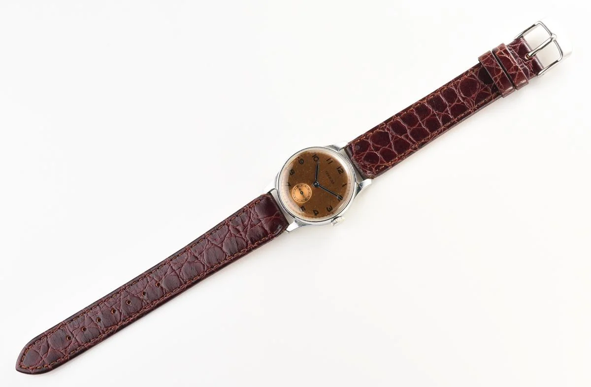 Excellent Soviet Pobeda watch with bronze dial from the 2nd quarter of 1955