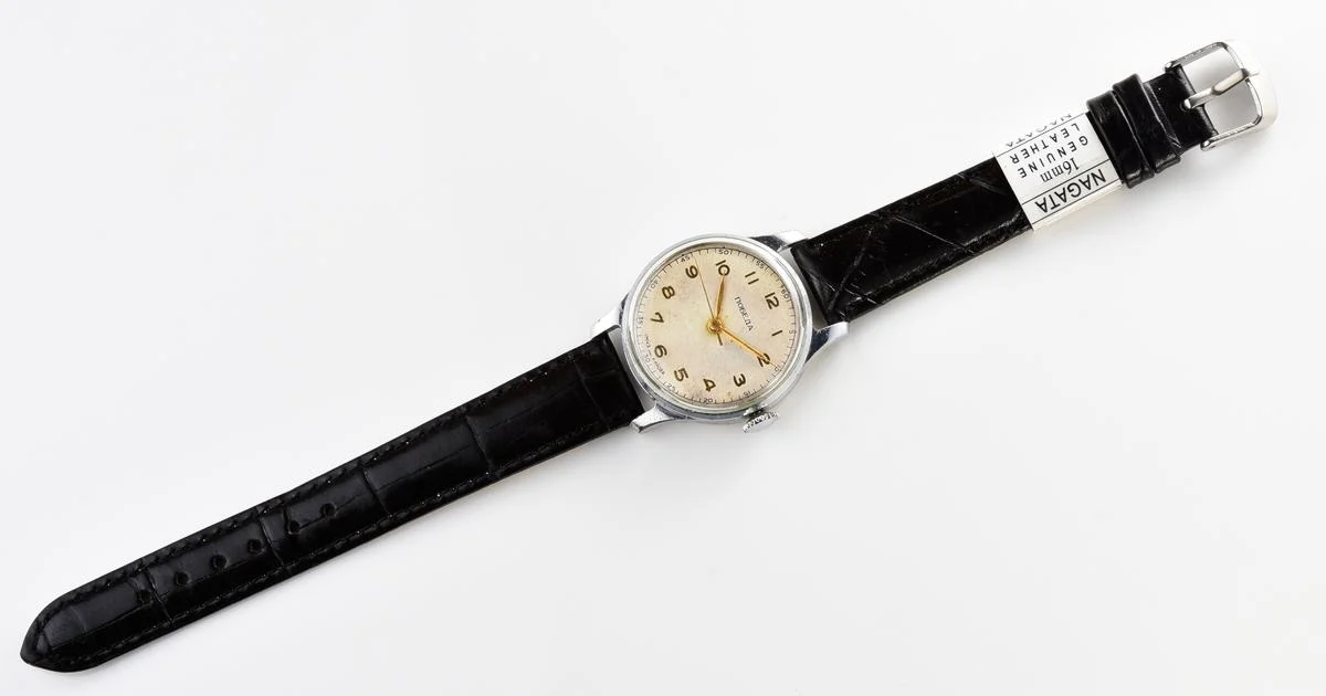 Vintage Pobeda watch with central seconds hand, 3rd quarter of 1954