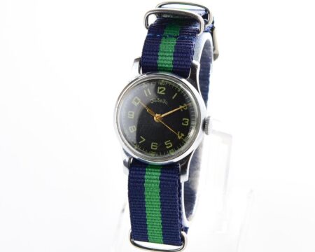 Excellent soviet POBEDA mechanical watch with central seconds hand