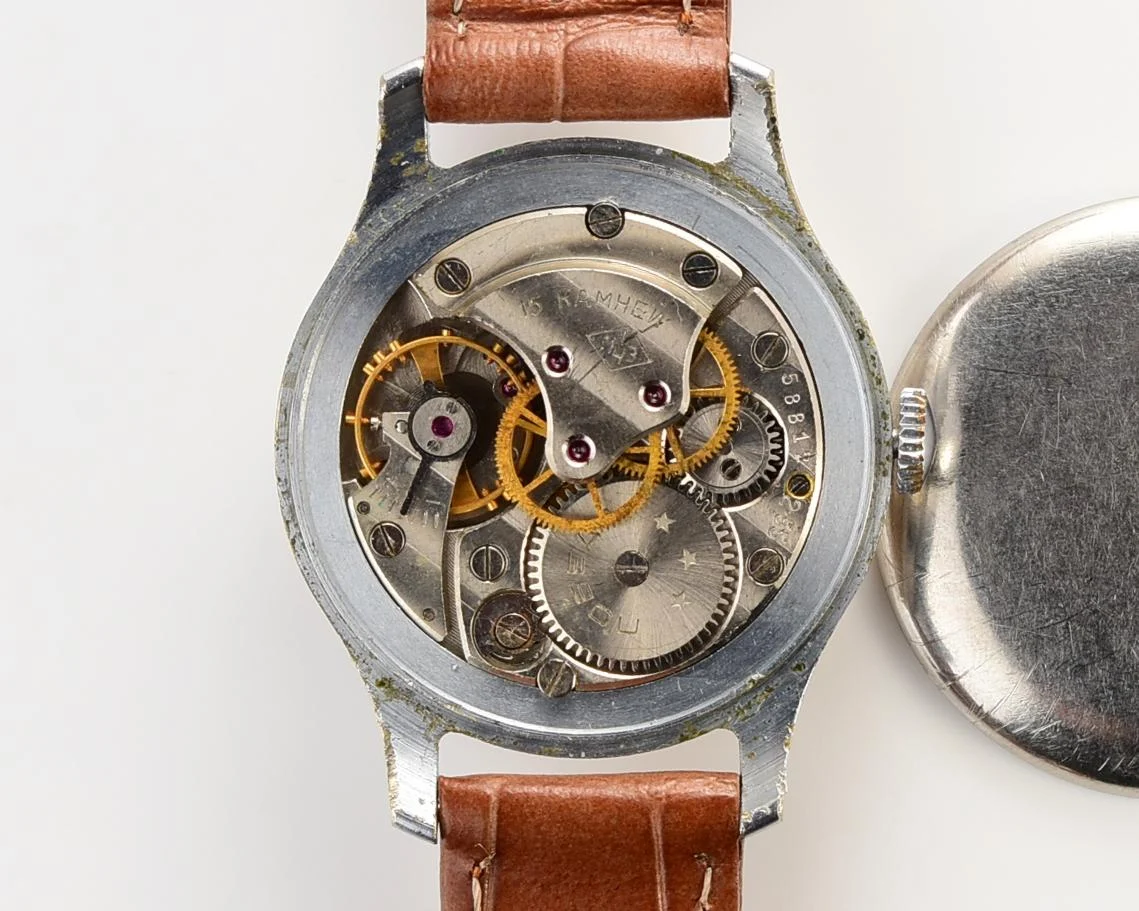 Vintage Pobeda watch with central seconds hand, 1MCHZ 2nd quarter of 1955