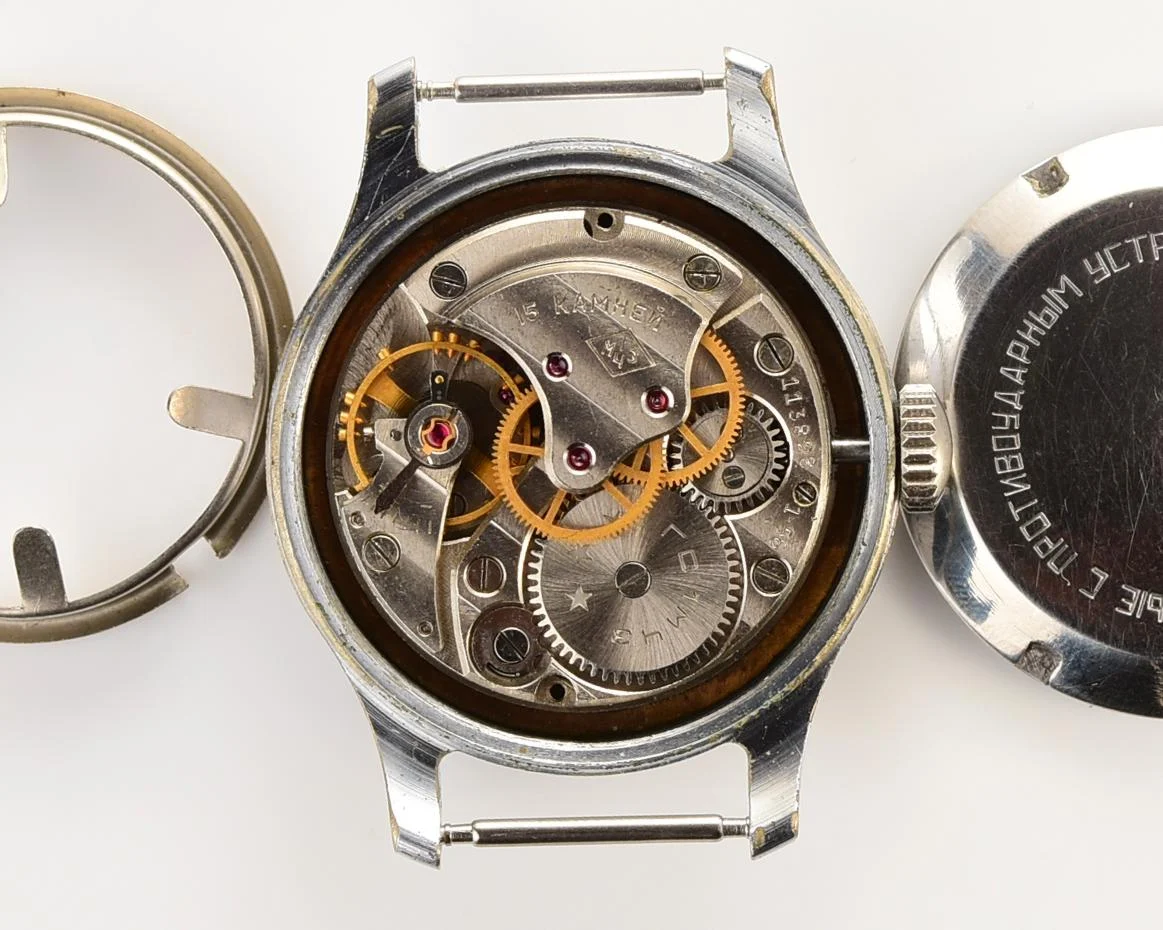 Excellent Soviet vintage Pobeda watch with central seconds hand, from 1956!