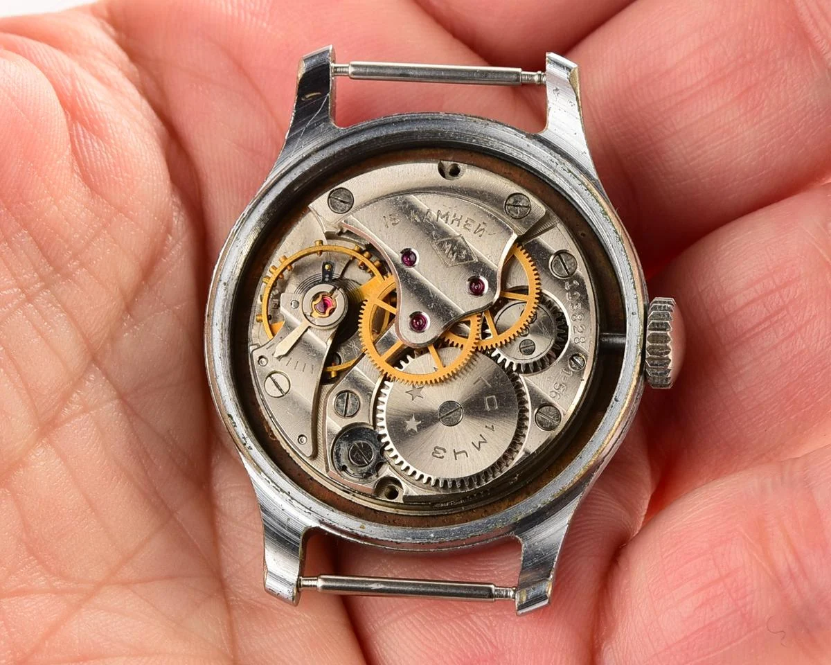 Excellent Soviet vintage Pobeda watch with central seconds hand, from 1956!