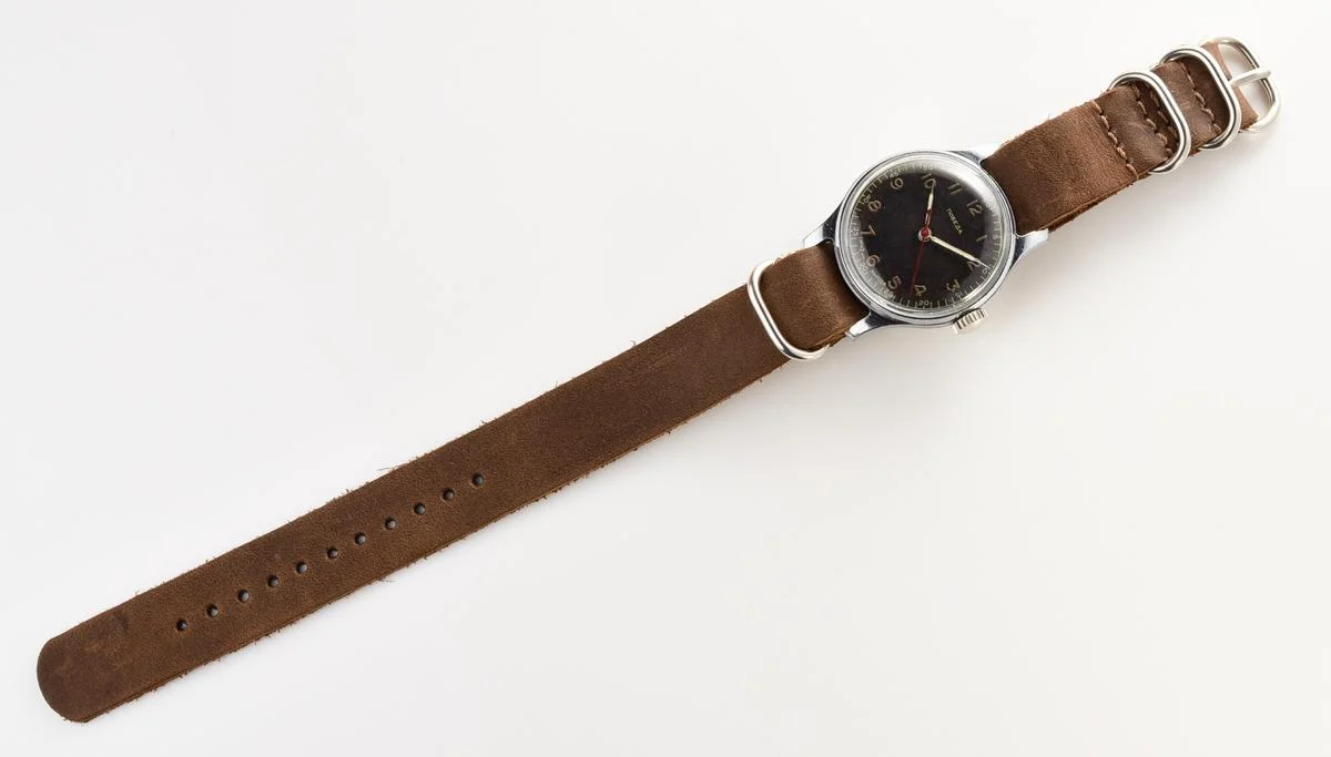 Excellent Soviet vintage Pobeda watch with central seconds hand, from 1956!