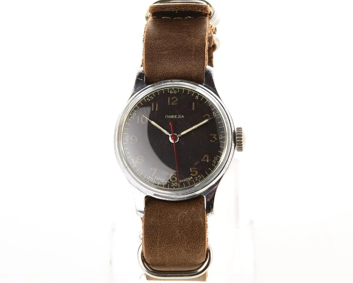 Excellent Soviet vintage Pobeda watch with central seconds hand, from 1956!