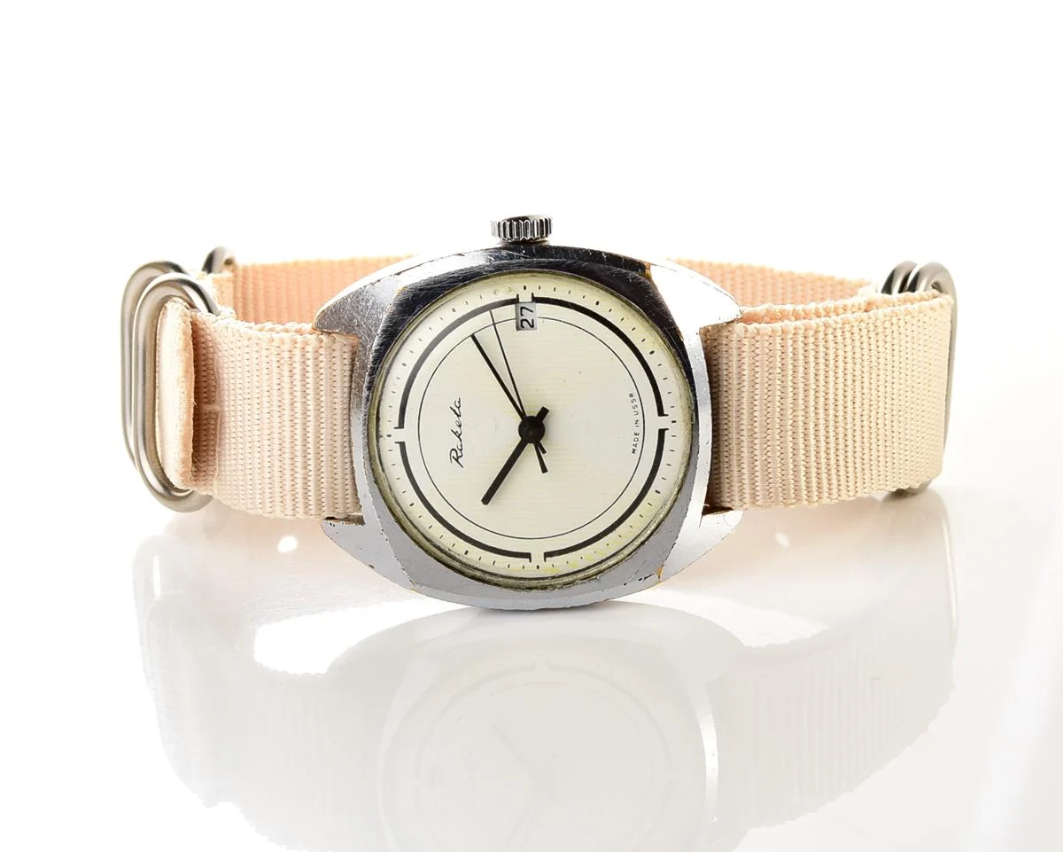 Vintage Soviet wrist watch Raketa