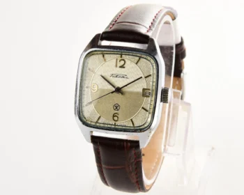 Vintage Soviet wrist watch Raketa