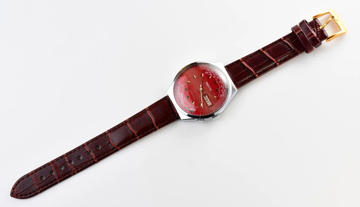 Soviet Raketa perpetual calendar mechanical watch