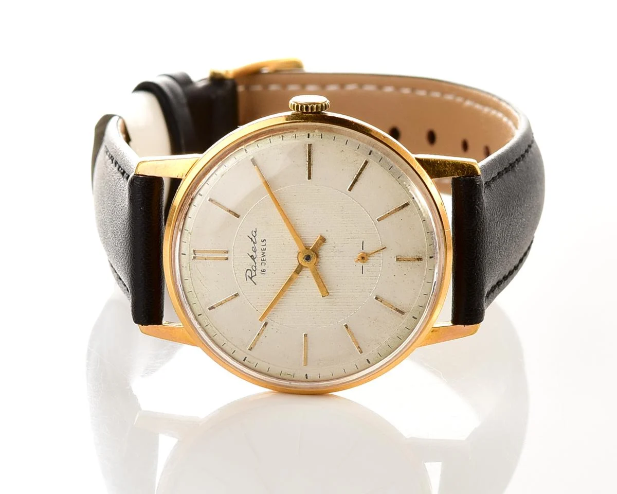 Vintage gold-plated Raketa mechanical watch